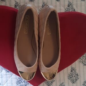 Joy & Iman Cream and Gold Flats